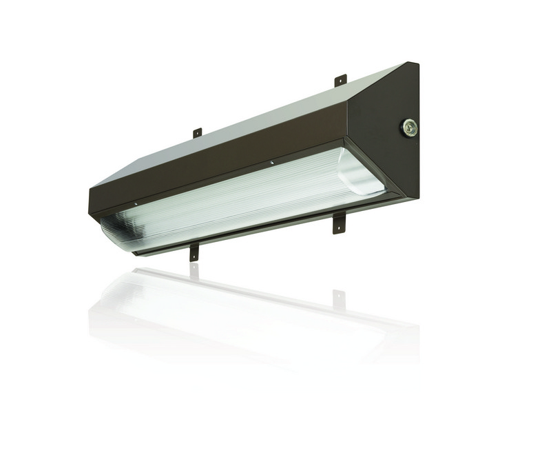 Exterior wall pack available in 1 lamps T5 or T8.